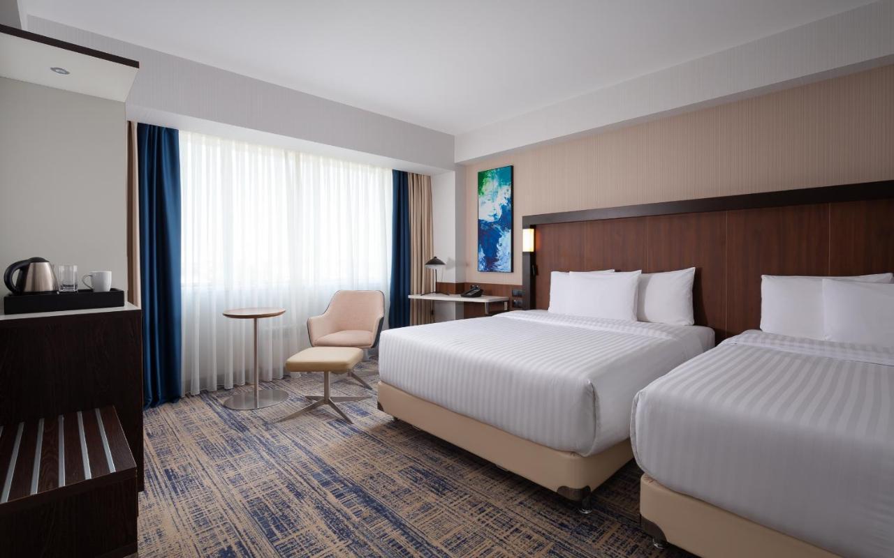 Hotel Courtyard By Marriott Tashkent Esterno foto