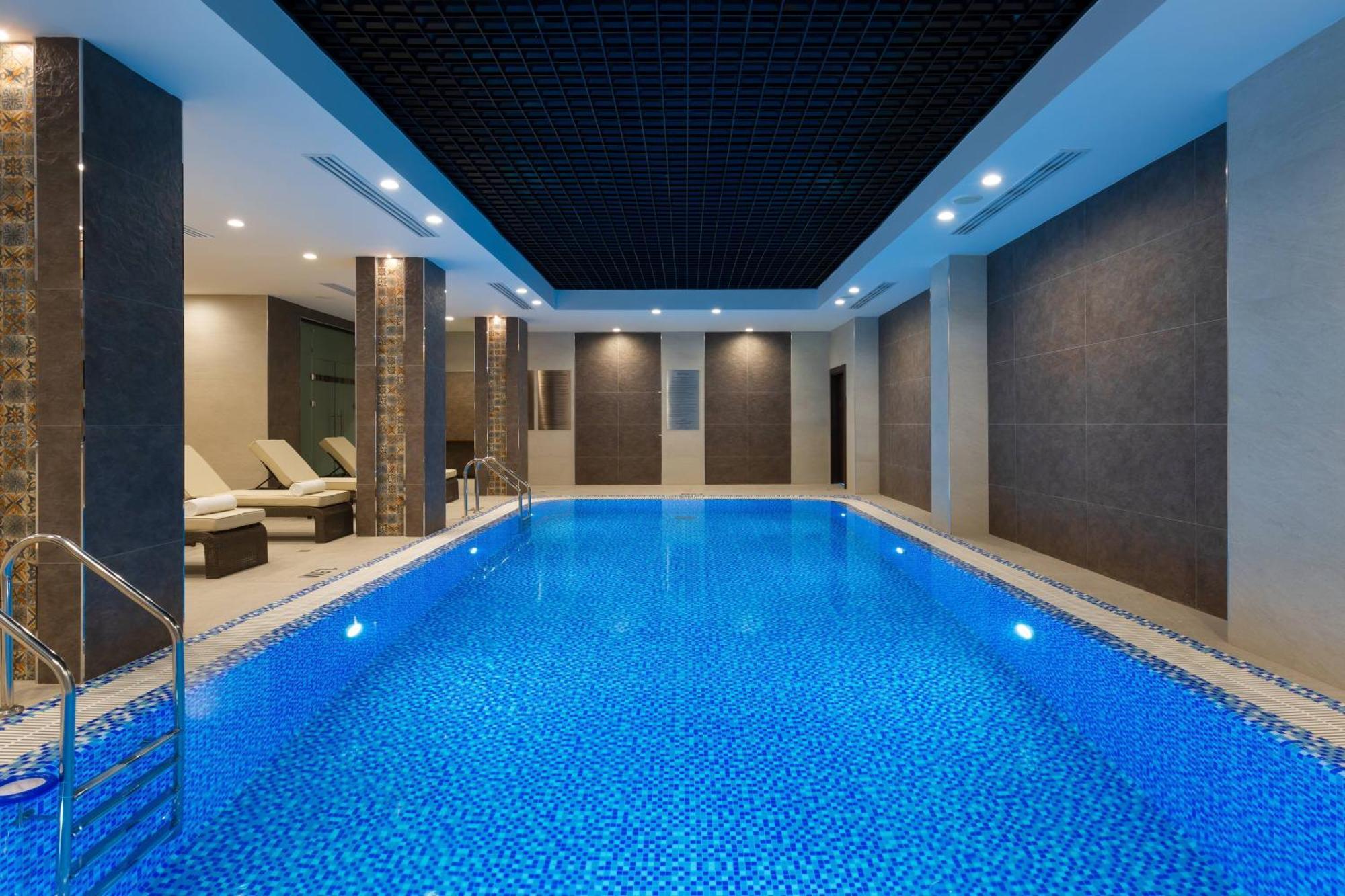 Hotel Courtyard By Marriott Tashkent Esterno foto
