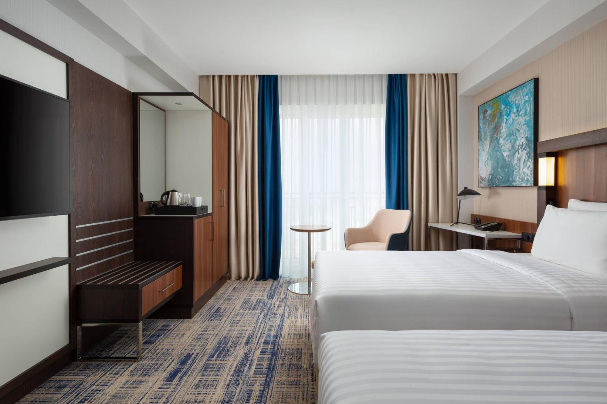 Hotel Courtyard By Marriott Tashkent Esterno foto