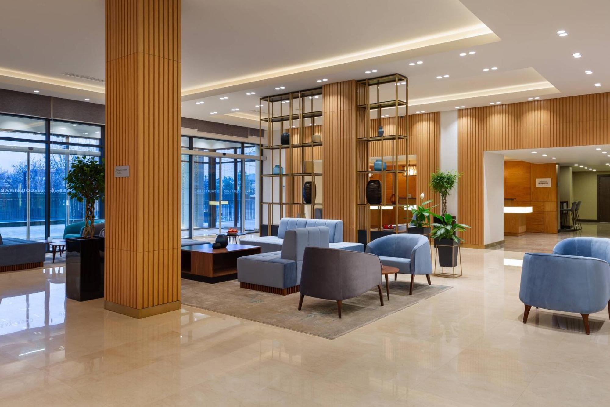 Hotel Courtyard By Marriott Tashkent Esterno foto